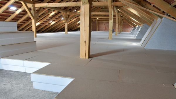 Padlás hőszigetelés az Austrotherm Padlap hőszigetelő elemmel